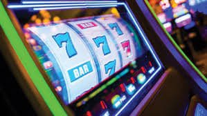 Responsible gaming and privacy reminders for virtual sports browsing